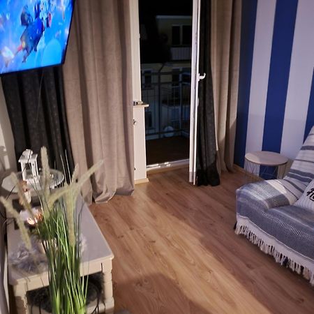 Apartament Wakacyjny Ines -Ustka-Na Wydmie,Samodzielne Zameldowanie,Garaz Do Dyspozycji Gosci Quarto foto